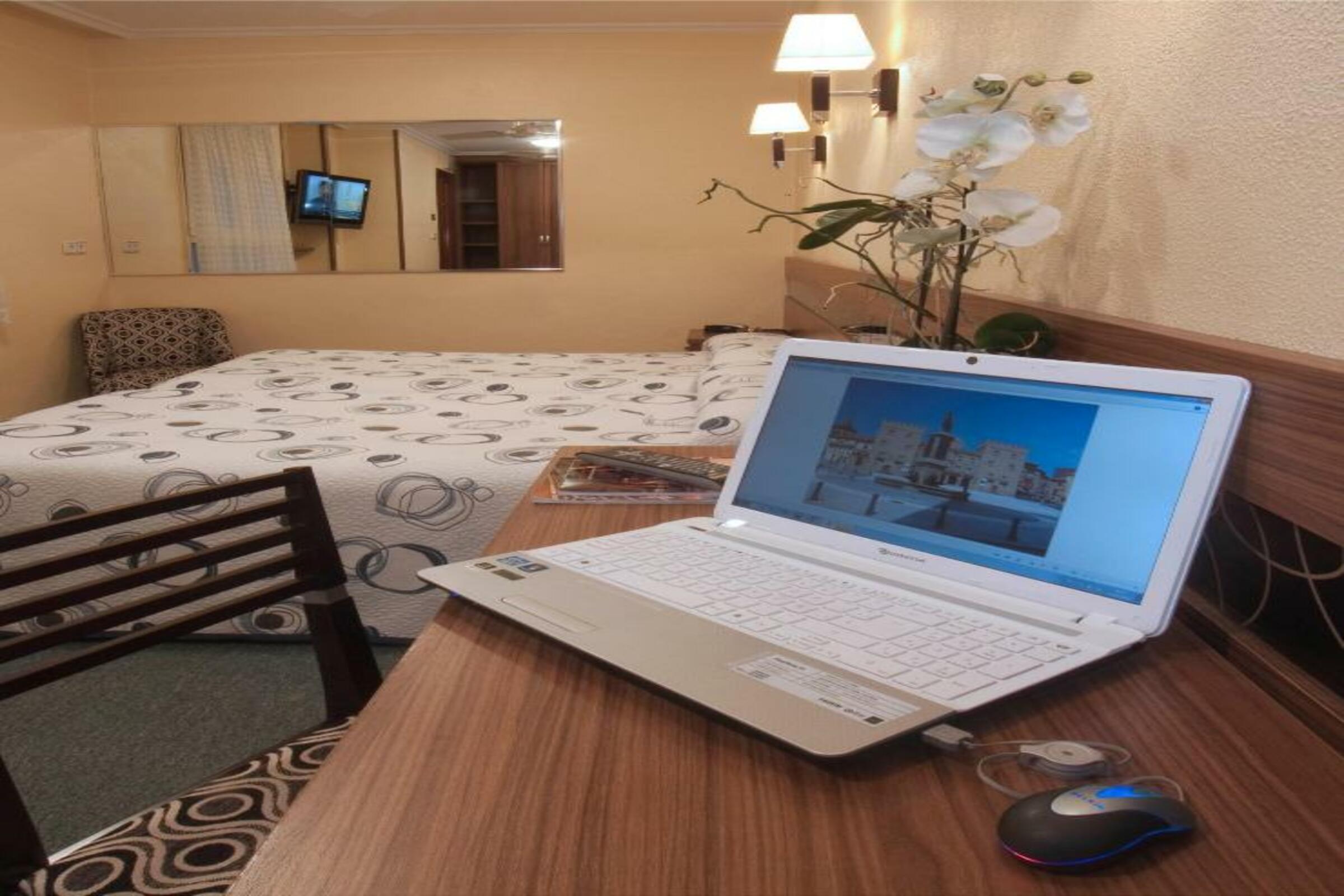 Hotel Castilla Gijon Bagian luar foto