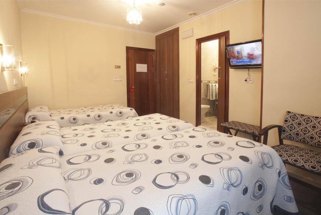 Hotel Castilla Gijon Bagian luar foto
